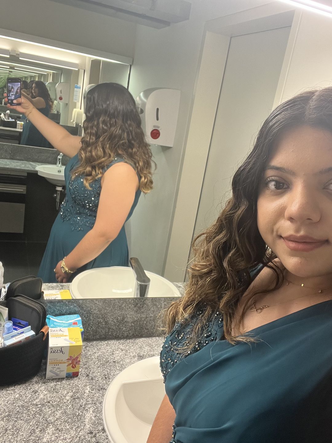 Customer photo review of Shine Drops Halskette | 18K vergoldet