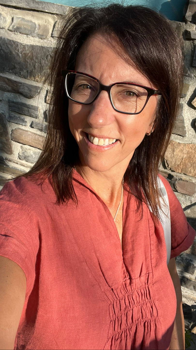 Customer photo review of Meo Linen Pocket Dress (Chili Pepper)
