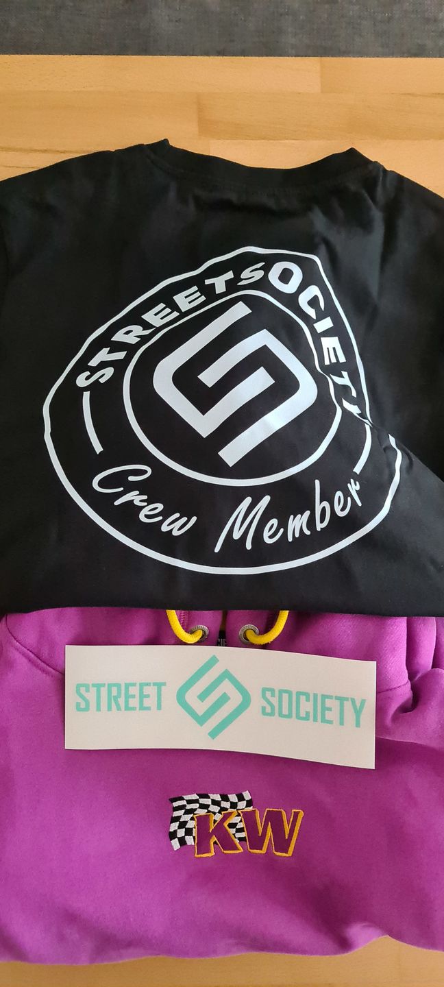 Customer photo review of Street Society "KW Edition 02" Hoodie lila
