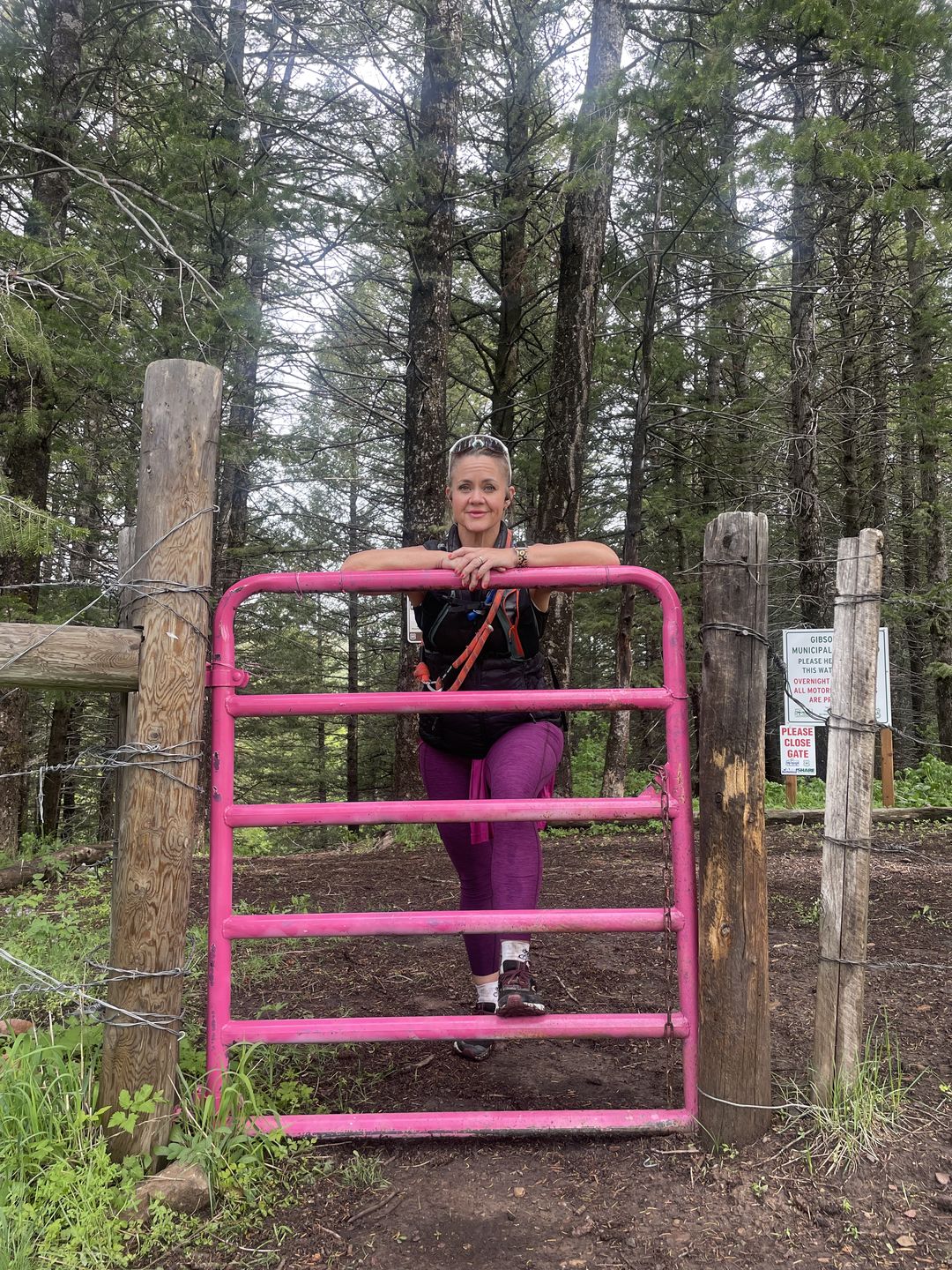 Customer photo review of Dream Leggings With Pockets | Raspberry