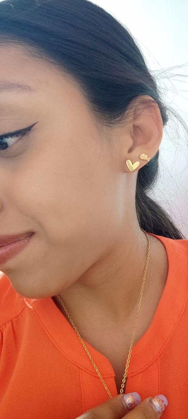 Customer photo review of Aretes Corazón