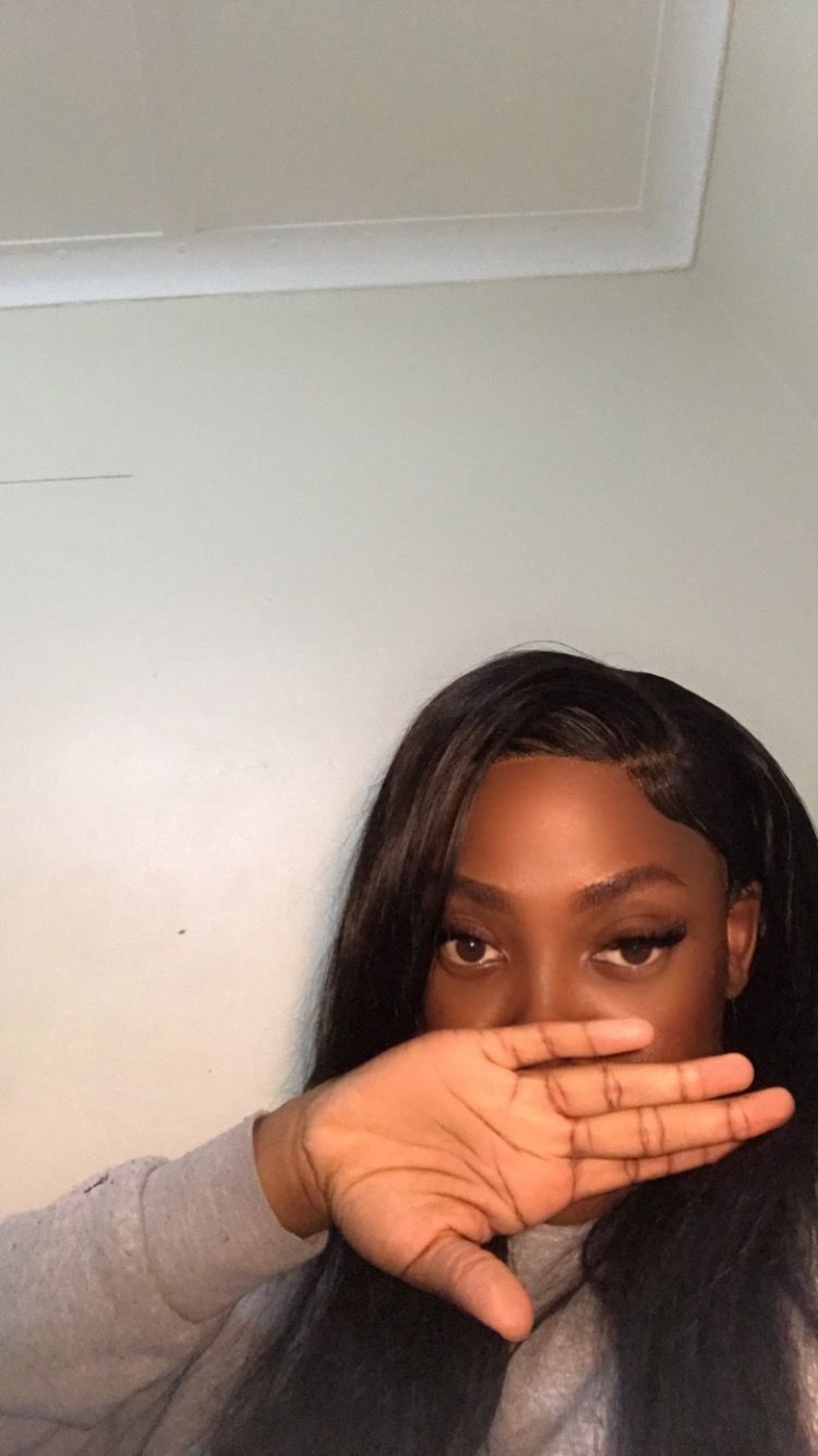 Customer photo review of Brazilian 13x4 Lace Frontal Wig Straight