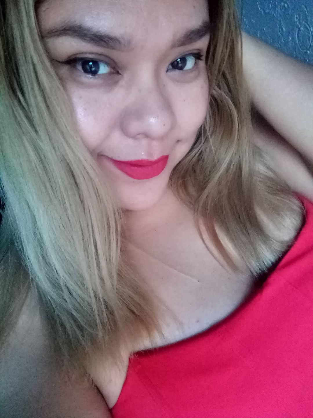 Customer photo review of Kit Los Esenciales (29% OFF) - Serum de Vitamina C 30ml + Serum de Niacinamida 30ml + Serum de Ácido Hialurónico 30ml