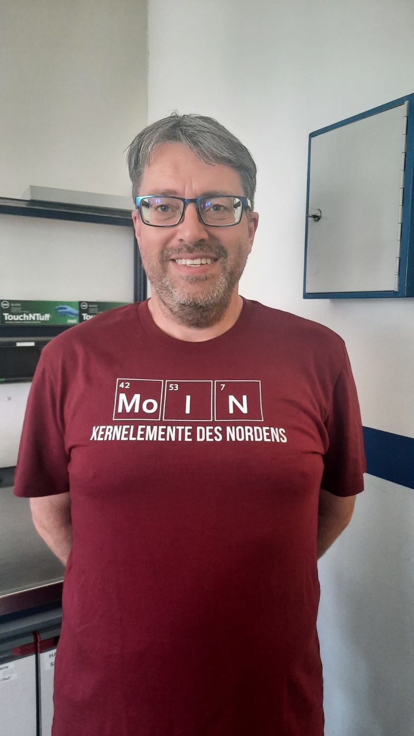 Customer photo review of Moin Elemente · Herren Premium Bio T-Shirt