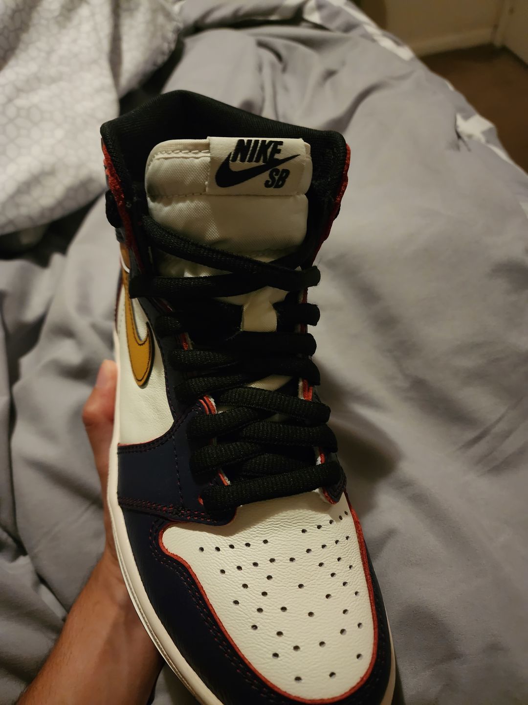 Customer photo review of Thick Oval Shoe Laces (Nike SB Laces)