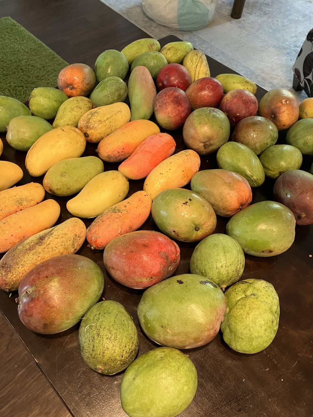Customer photo review of Mango Mix Box