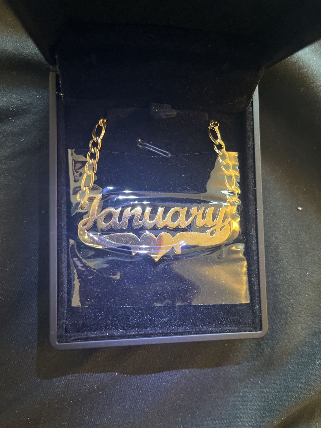 Customer photo review of Classic Heart Bar 3D Plated Name Necklace