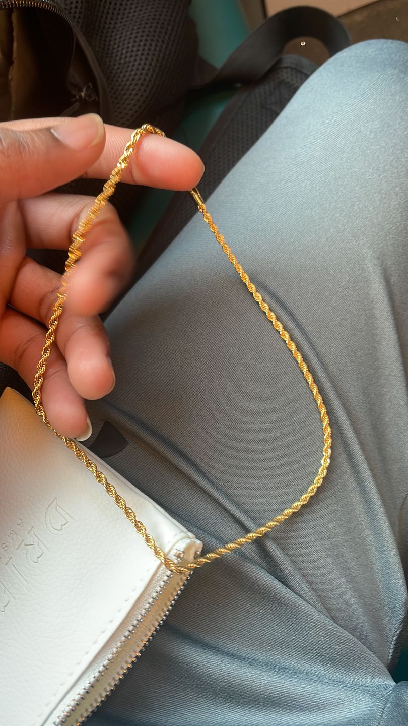 Customer photo review of CLEAN ROPE CHAIN. - 3MM 18K GOLD