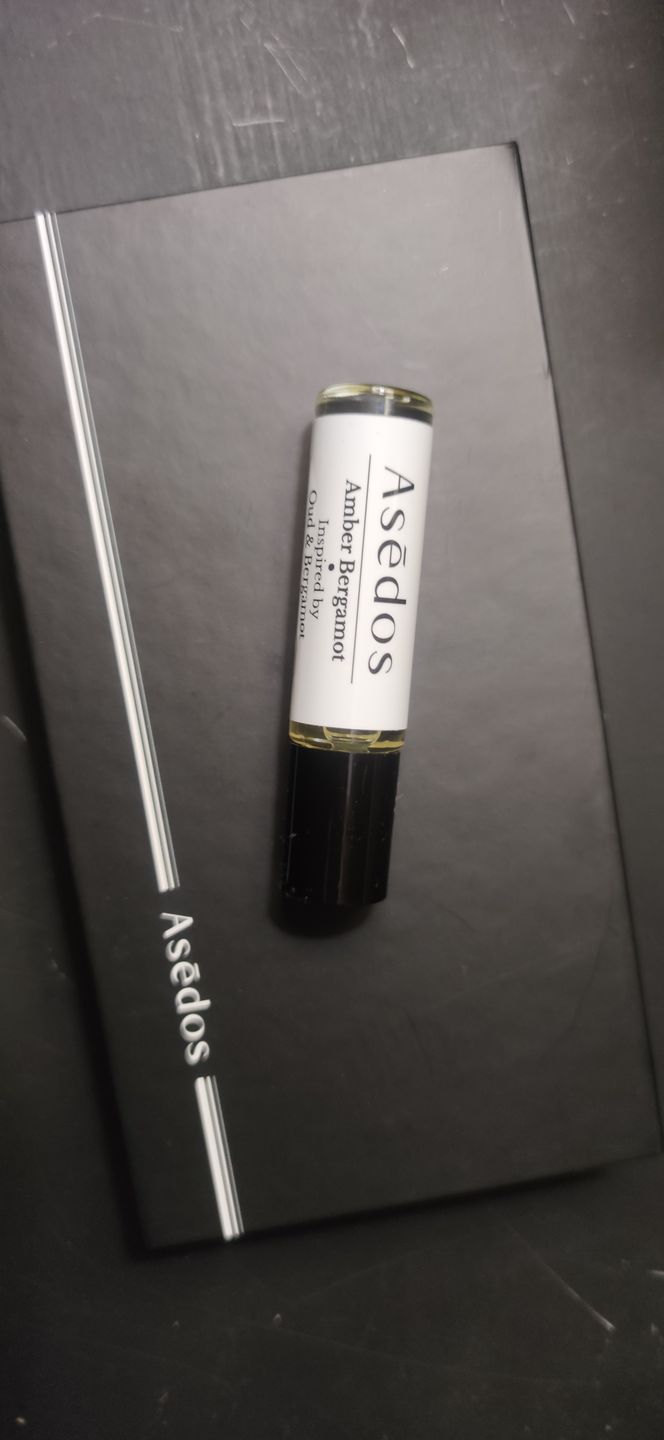 Customer photo review of AMBER BERGAMOT PERFUME OIL
