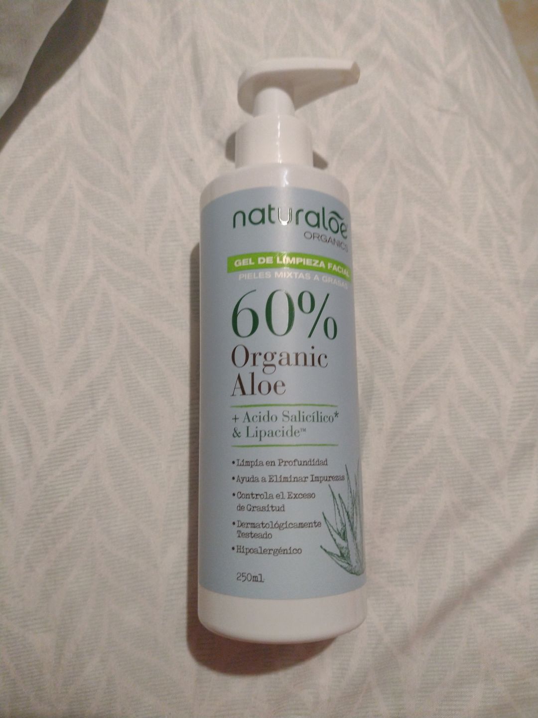 Customer photo review of Gel de Limpieza Facial Piel Mixta a Grasa 250ml
