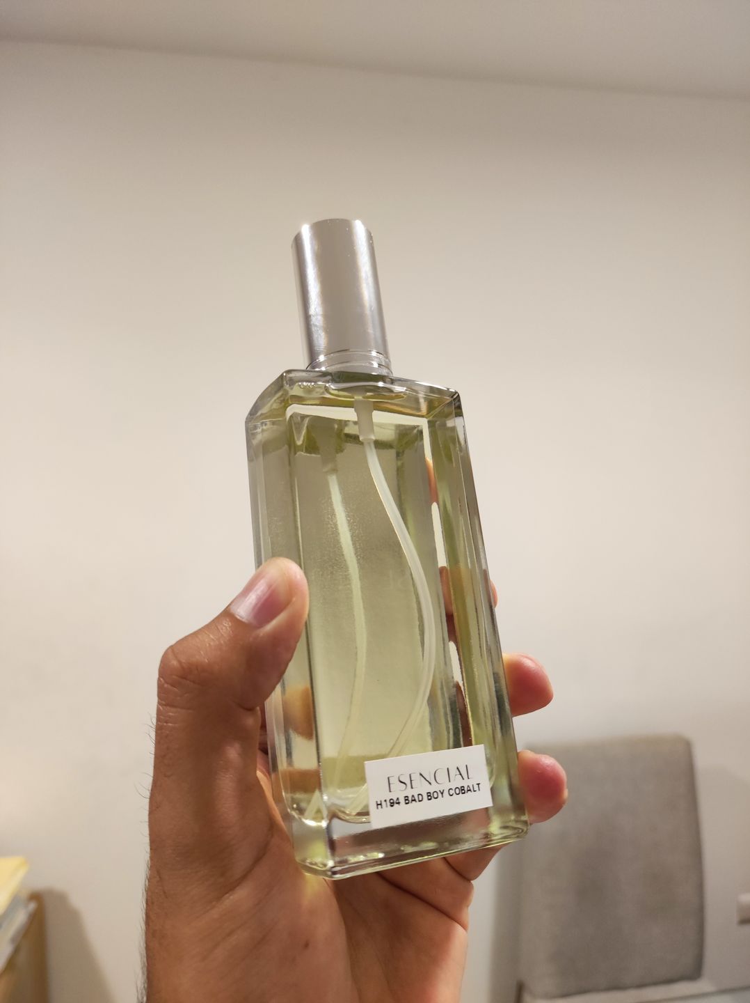 Customer photo review of H194 Inspirado en: Bad Boy Cobalt Parfum Electrique - Carolina Herrera
