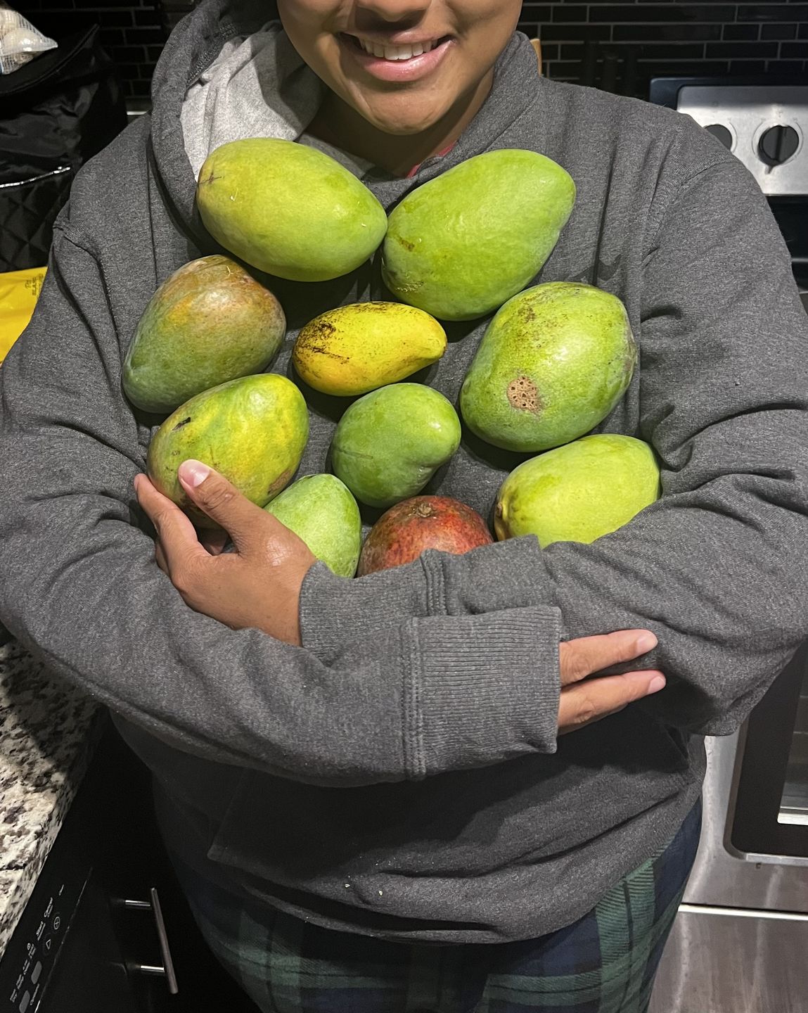 Customer photo review of Mango Mix Box