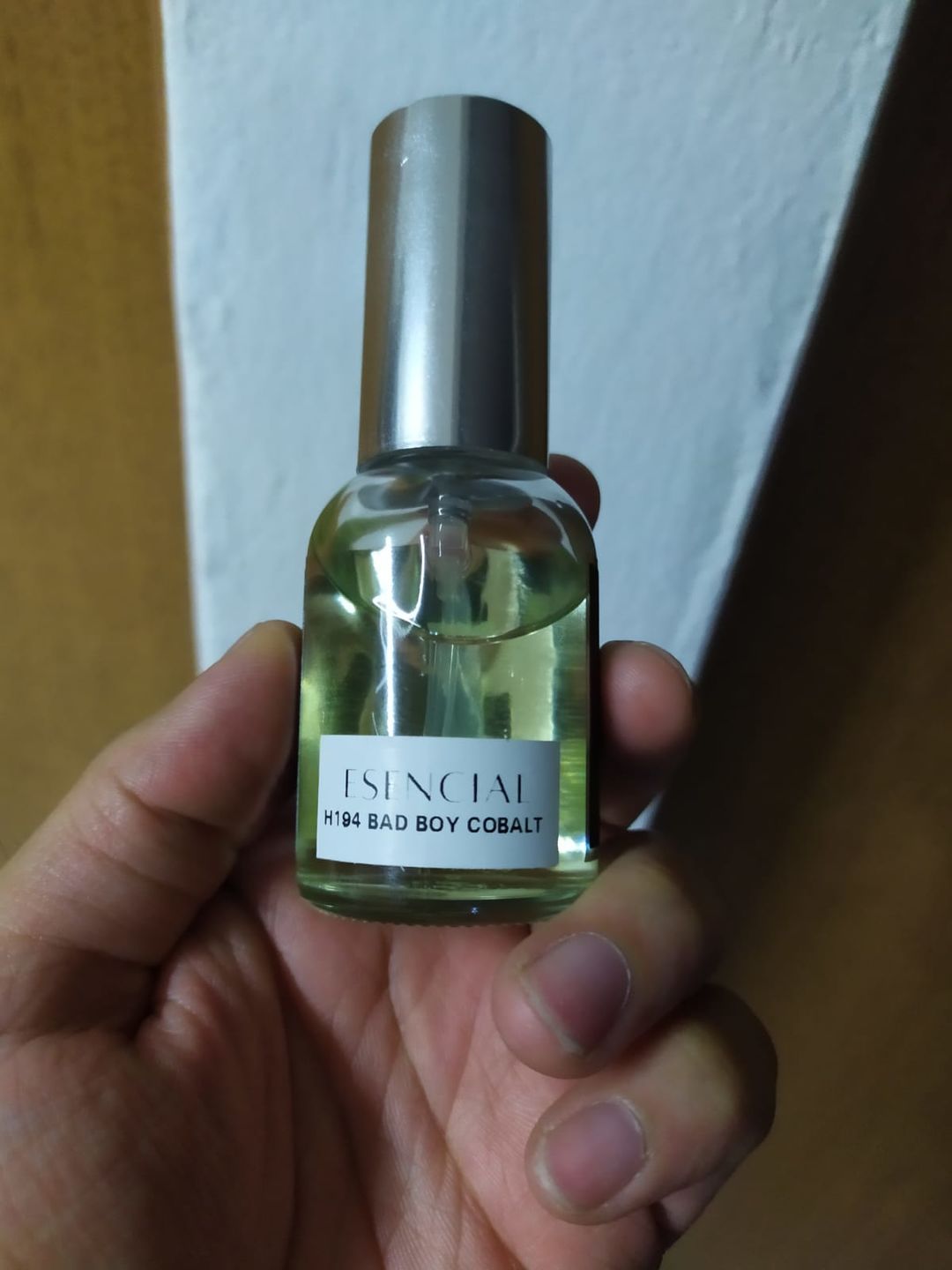 Customer photo review of H194 Inspirado en: Bad Boy Cobalt Parfum Electrique - Carolina Herrera