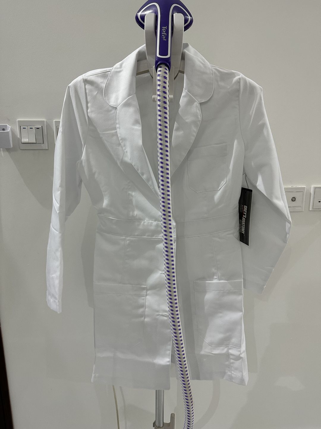 Customer photo review of لابكوت ليلي جريز اناتومي ~ Lily Lab Coat Grey's Anatomy