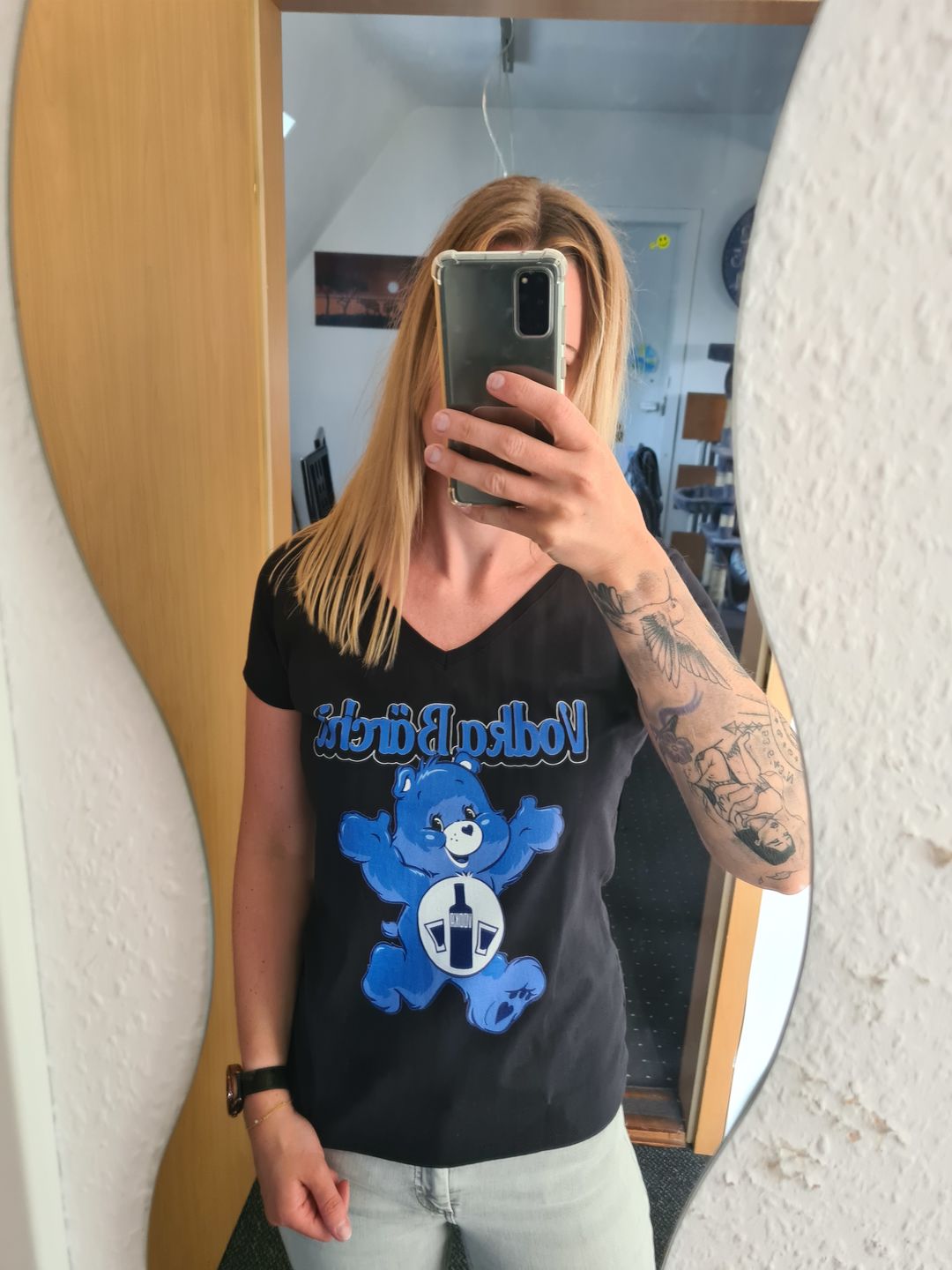 Customer photo review of Vodka Bärchi - Glücksbärchi - V-Neck Damenshirt