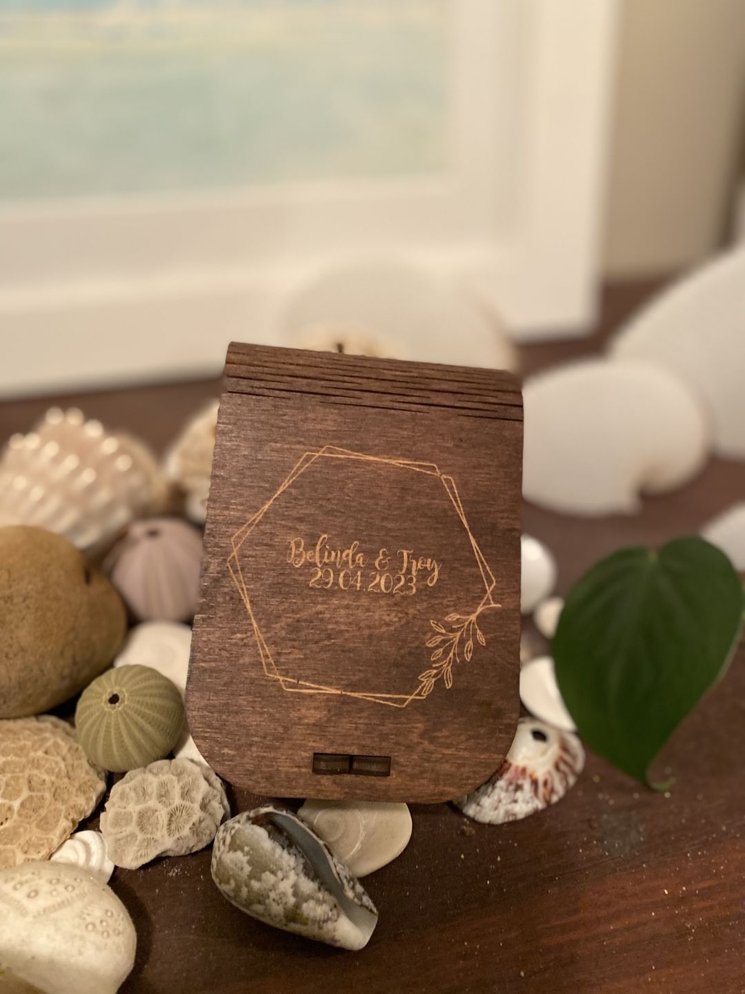 Customer photo review of Glass Bottle USB Flash Drive 3.0 with Walnut Personalized Wooden Box
