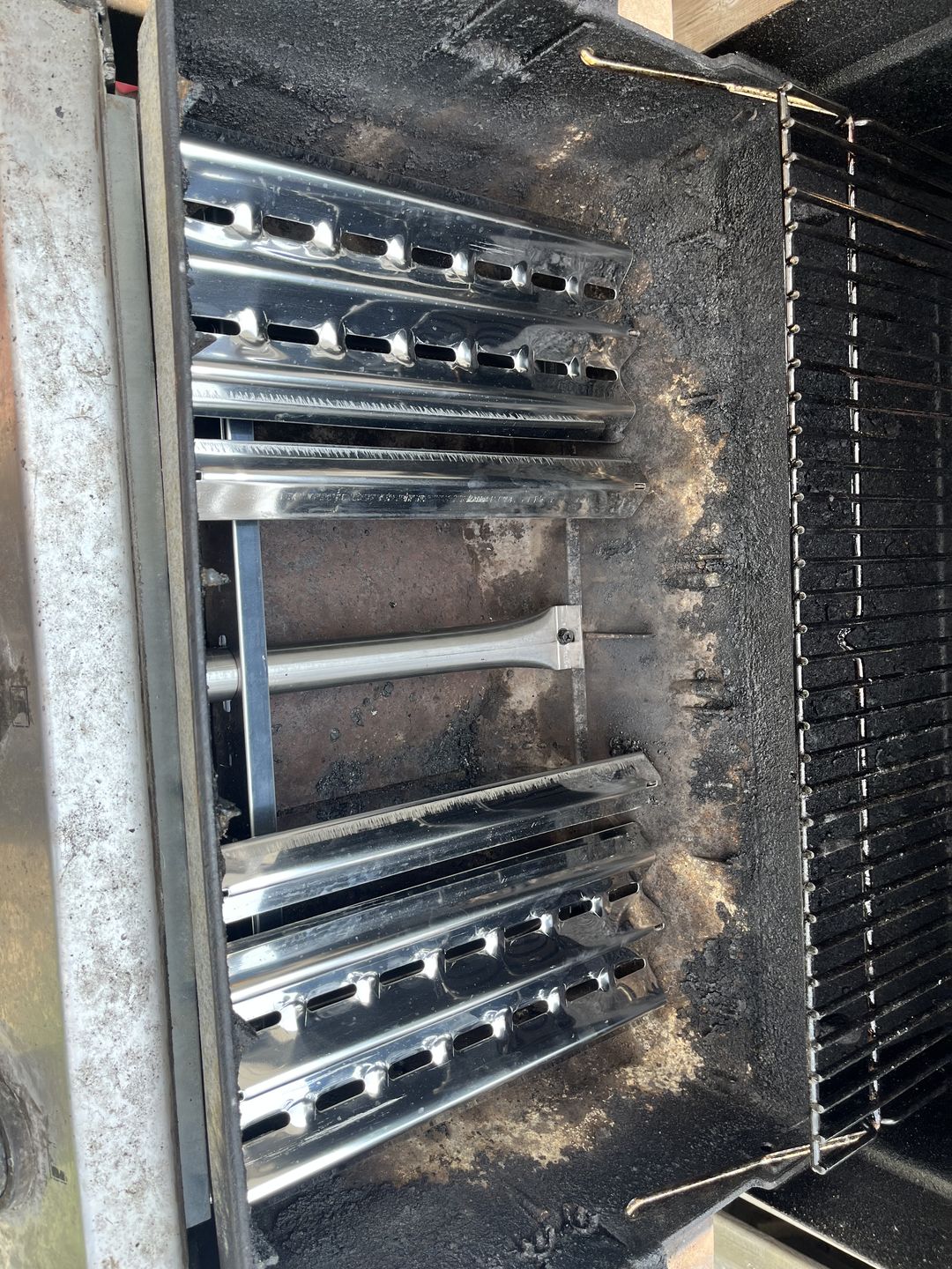 Customer photo review of Broil King 13.75" X 4.25" Stainless Steel Divider - 18529