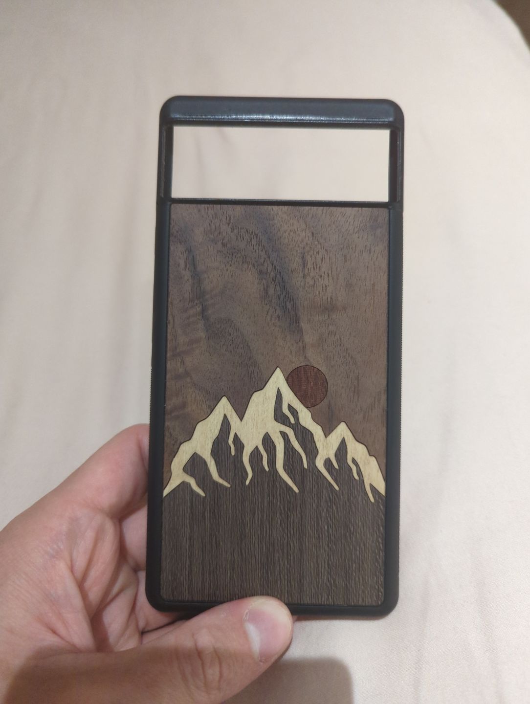 Customer photo review of Mountain - Google Pixel 6