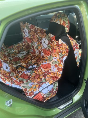 Customer photo review of Rustic Blooms Car Seat Covers Full Set