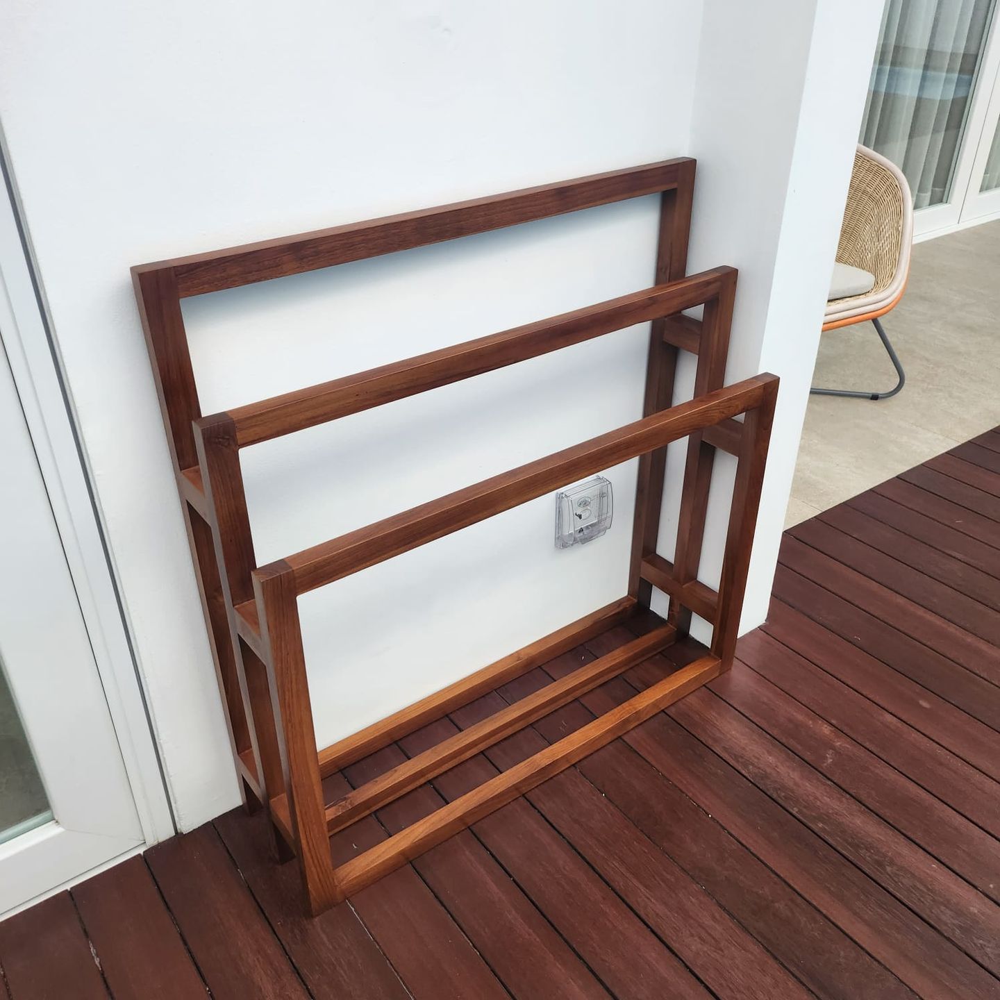 Customer photo review of Exclusive Tiered Teak Towel Rack