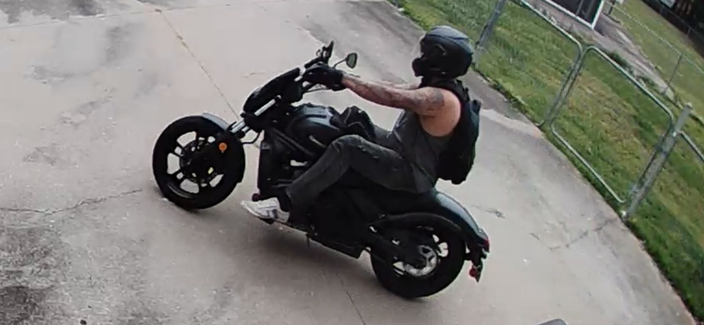 Customer photo review of Motorcycle Riding Jeans Kevlar Motorbike Racing Pants with Removable Armored