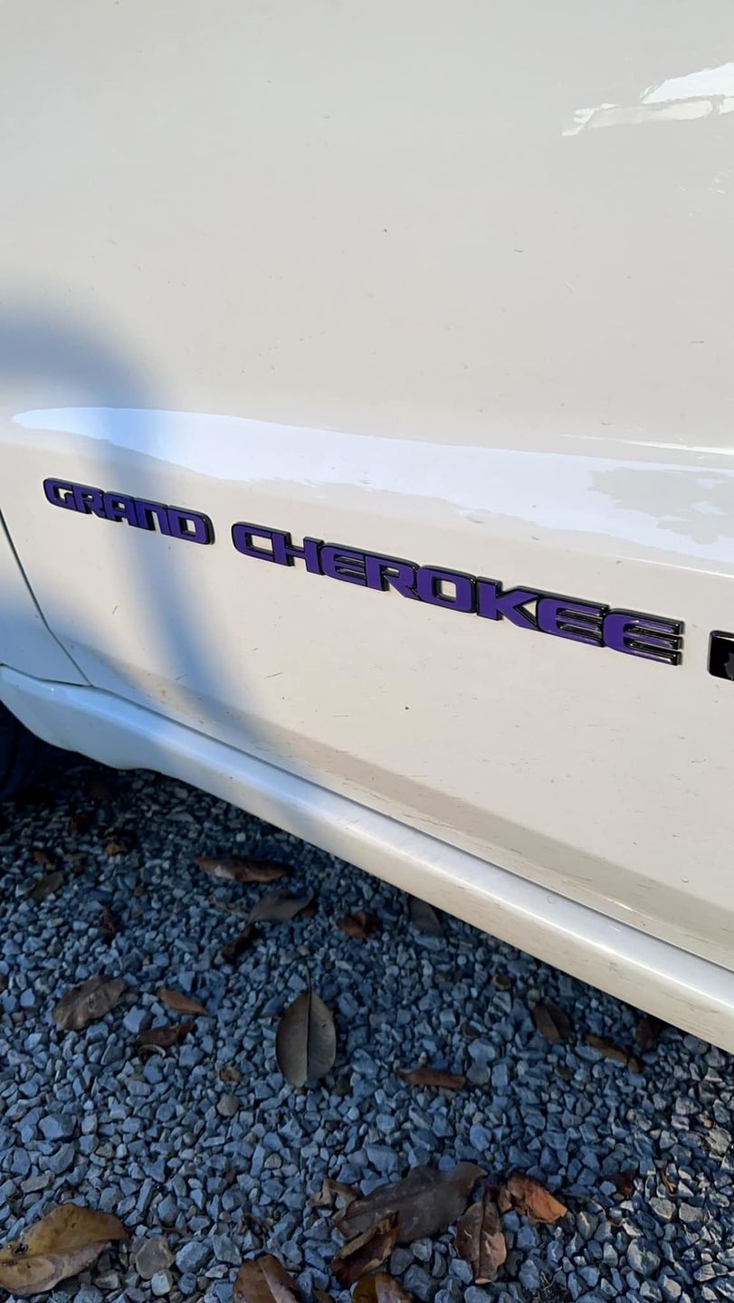 Customer photo review of Jeep Emblem Overlay Decals – Solid Colors | Fits Grand Cherokee, Grand Cherokee L