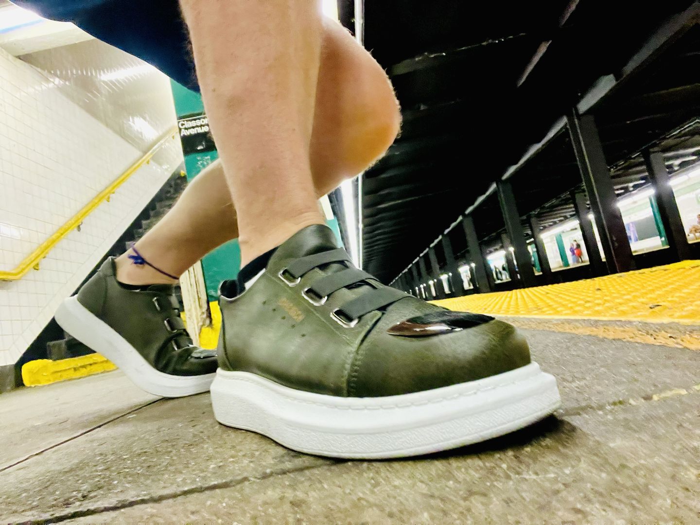 Customer photo review of Luiz X in Green