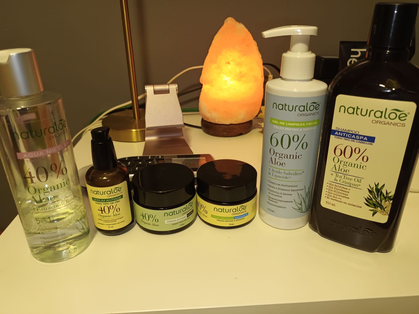 Customer photo review of Shampoo Anticaspa con Aloe & Aceite de Tea Tree 350 ml