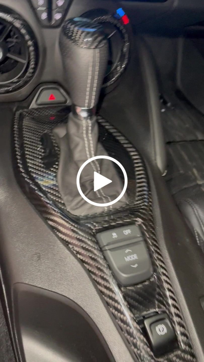 Customer video review of Real Carbon Fiber Interior Door Panel Chrome Trim Cover For 2016-2023 Chevy Camaro