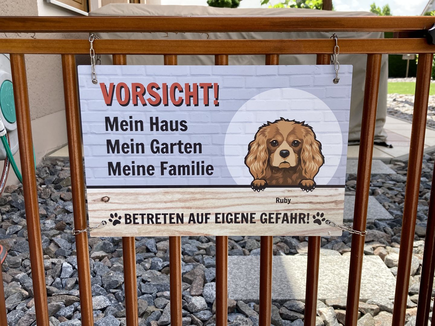 Customer photo review of Vorsicht - Individuelles Gartenschild