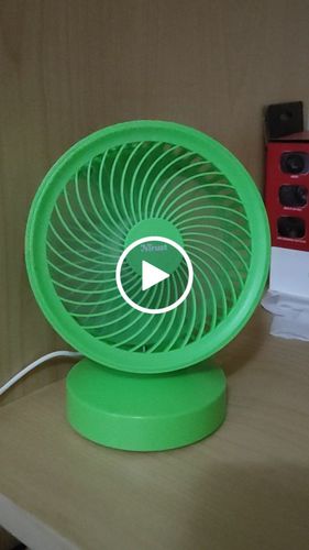 Customer video review of Ventilador Trust VENTU portatil Usb Verde 22582