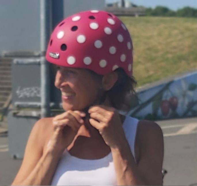 Customer photo review of Melon Bicycle Helmet Urban Active »Dotty White«