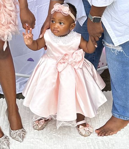 Customer photo review of Flower Girl Dresses Toddler Princess Dress Summer Beaded Bow Dress Birthday Party Dress