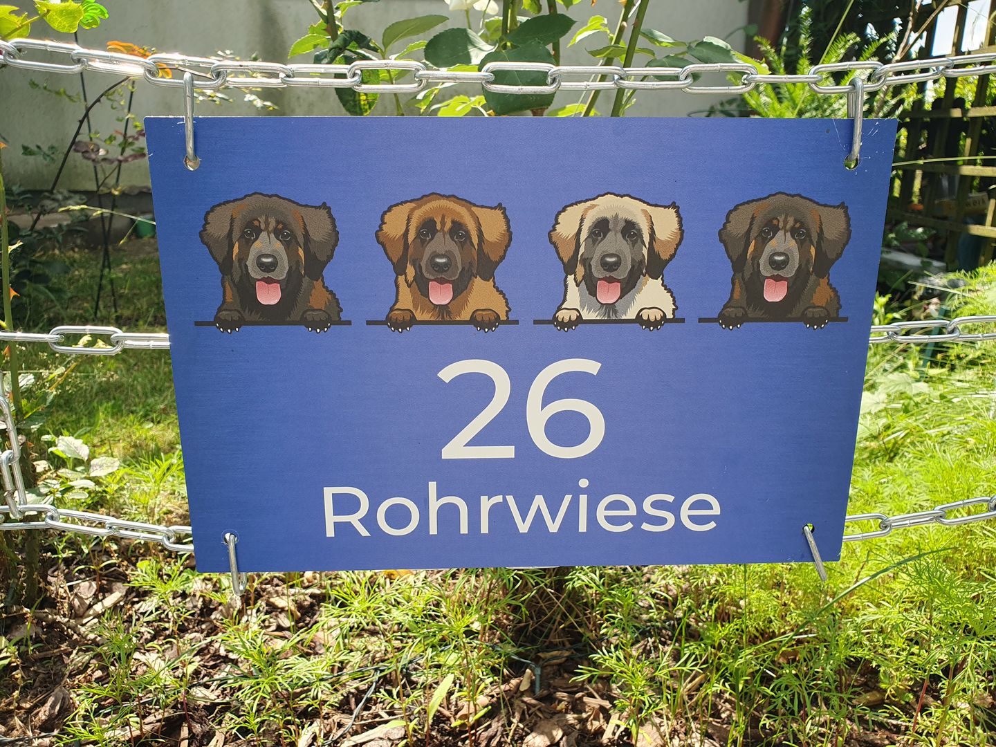 Customer photo review of Vorsicht - Individuelles Gartenschild