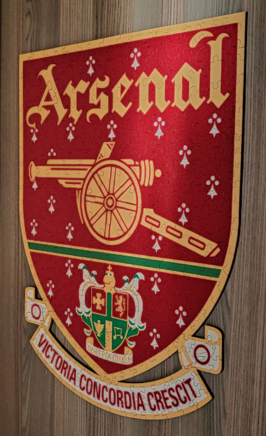 Customer photo review of Arsenal FC® Retro Logo - Official Wooden Puzzle