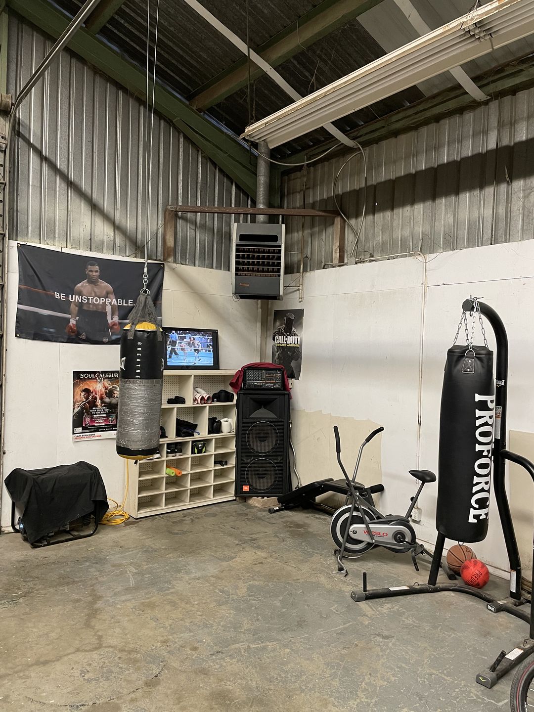Customer photo review of Mike Tyson - Be Unstoppable