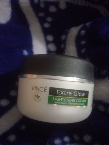 Customer photo review of Extra Glow Lightening Cream