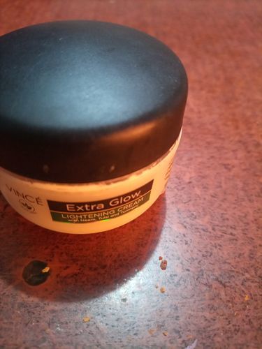 Customer photo review of Extra Glow Lightening Cream