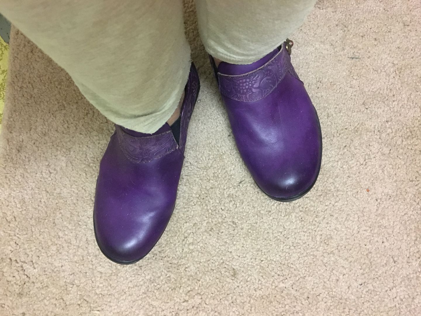 Customer photo review of Vintage Genuine Leather Comfy Flat Shoes