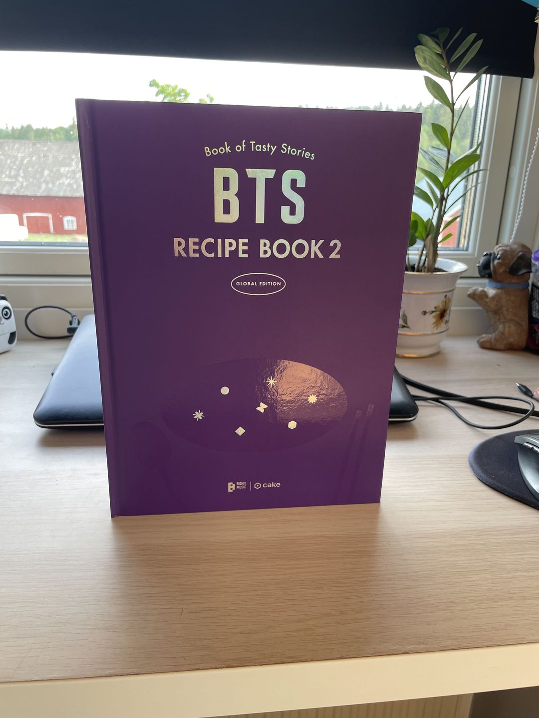 Customer photo review of BTS - RECIPE BOOK 2