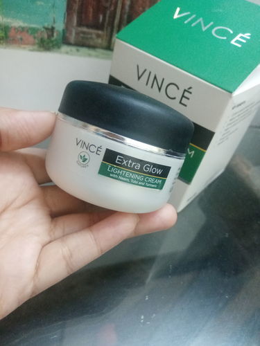 Customer photo review of Extra Glow Lightening Cream