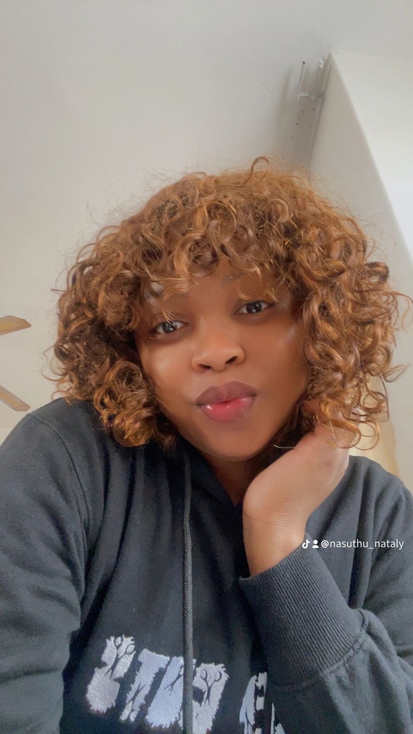 Customer photo review of Colour : Double Drawn Highlighted Curly Fringe