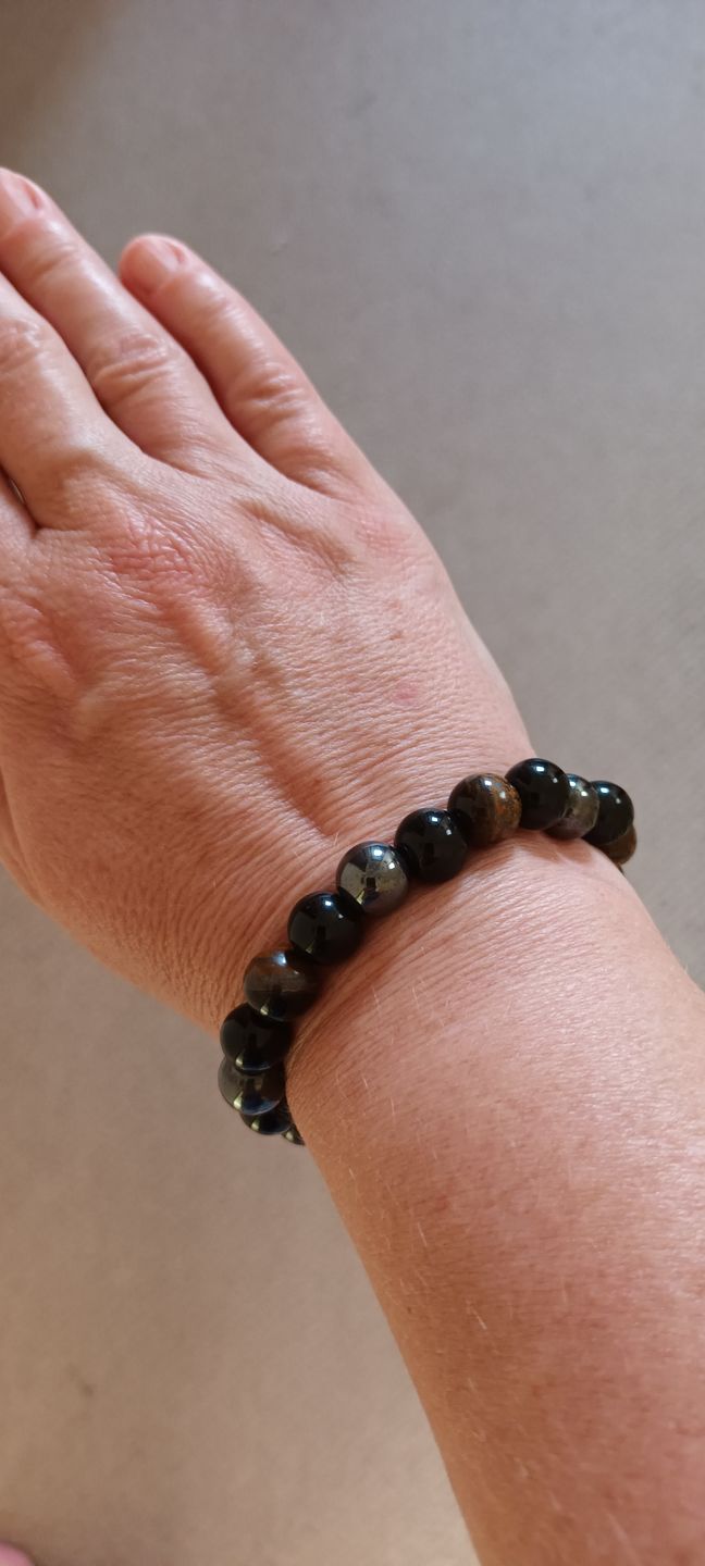 Customer photo review of Triple protection - beaded bracelet; black obsidian, tiger's eye and hematite