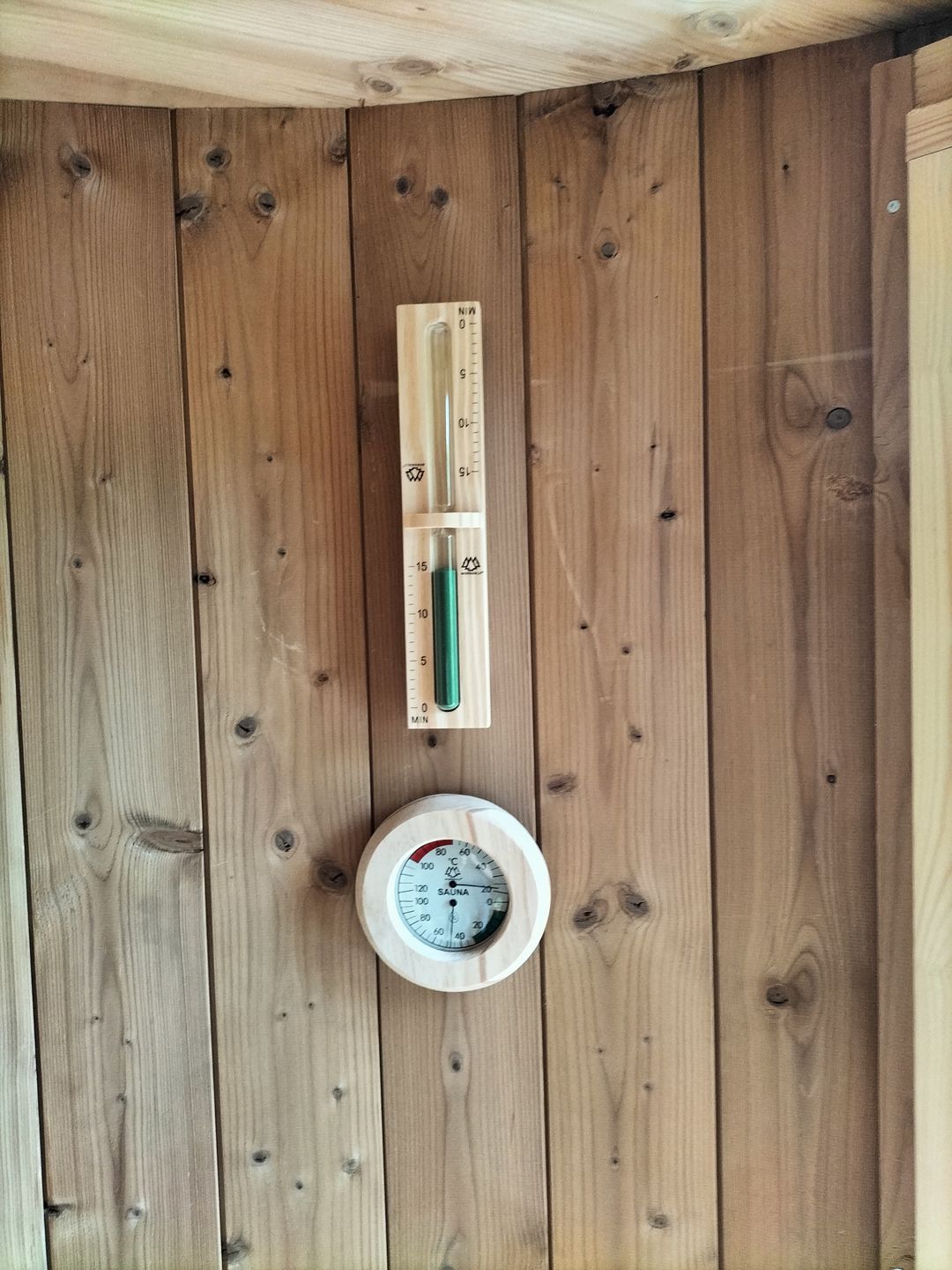 Customer photo review of Sauna Eimer Set (Eimer, Kelle, Sanduhr, Hygrometer Holz)