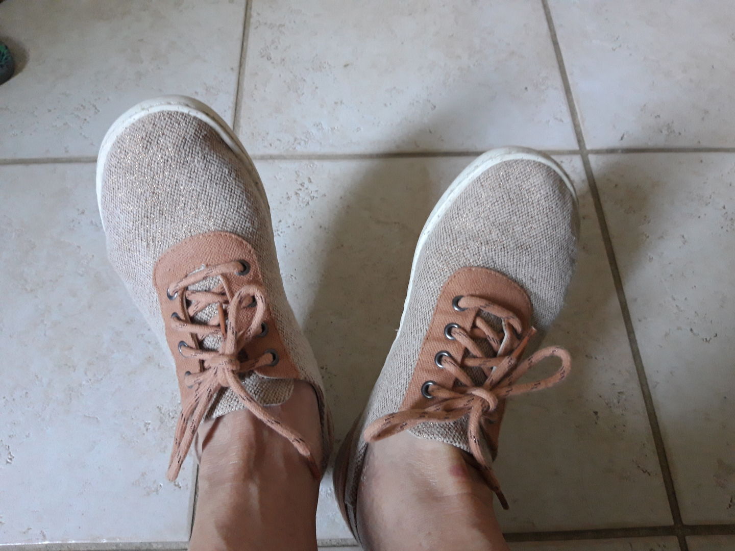 Customer photo review of Esti Paillettes