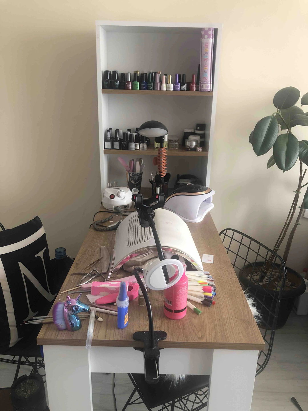 Customer photo review of Rani BJ113 Raflı Manikür Masası Makyaj Masası Sepet Ceviz - Beyaz
