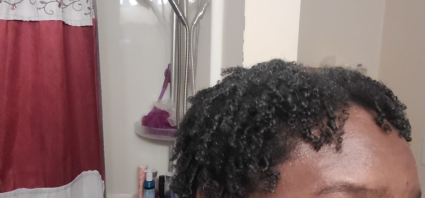 Customer photo review of Leave-In Conditioner - Strawberry Hibiscus