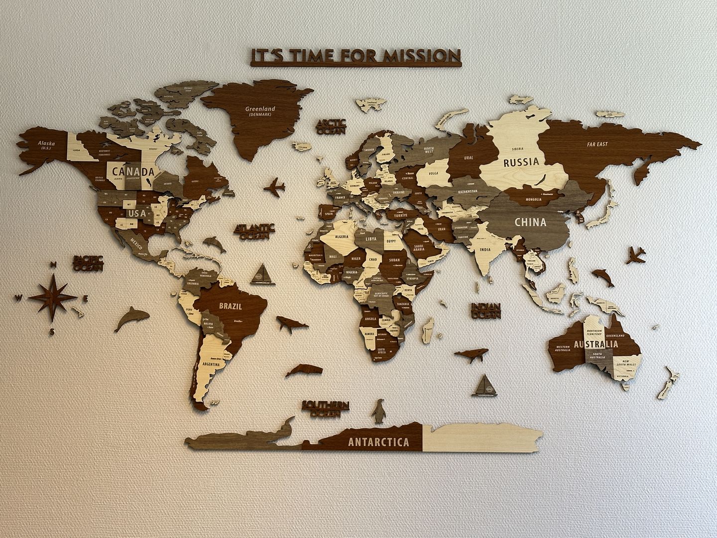 Customer photo review of 3D Wooden Multilayered World Map with States and Capitals v2