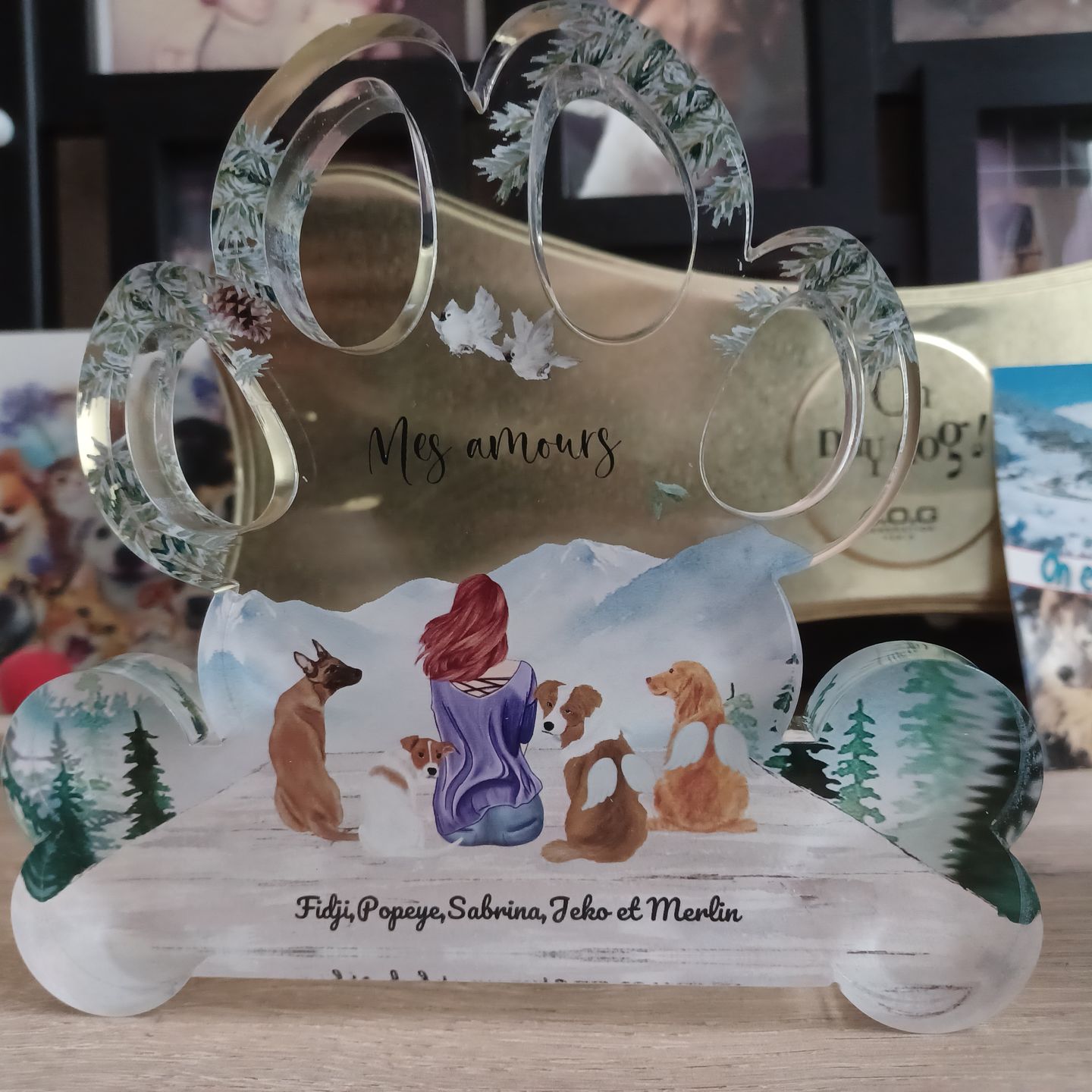 Customer photo review of Meilleurs amis - Plaque acrylique forme patte personnalisée