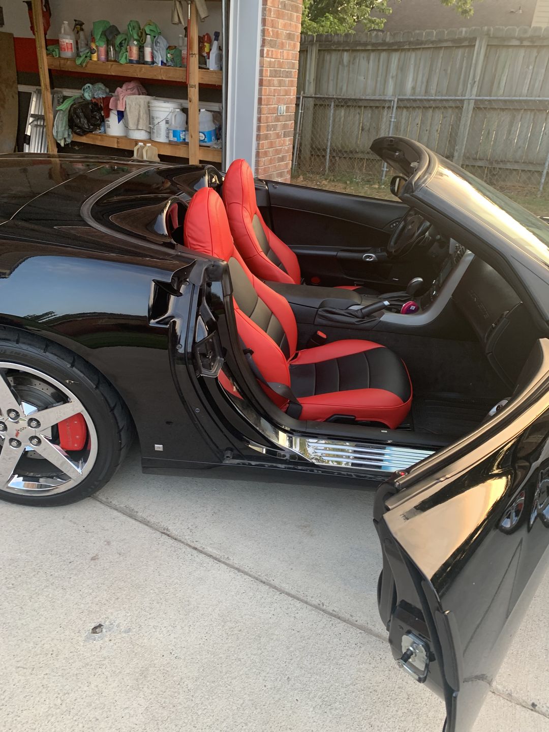 Customer photo review of 2005-13 Corvette C6 Custom Leather Seat Covers